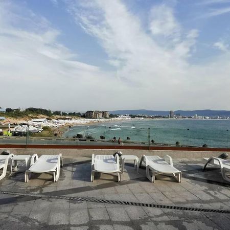 Апартаменты Апартамент у моря в к-с PARADISO в г. Несебър Экстерьер фото