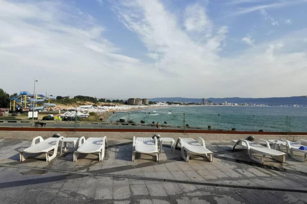 Апартаменты Апартамент у моря в к-с PARADISO в г. Несебър Экстерьер фото